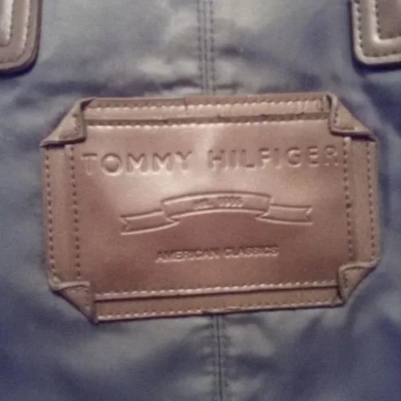 Tommy Hilfiger Canvas Purse - Picture 2 of 6